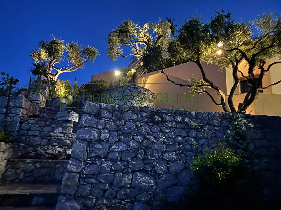 Immagine 39 di Appartamento in vendita  in via Nazionale 105 a Taormina