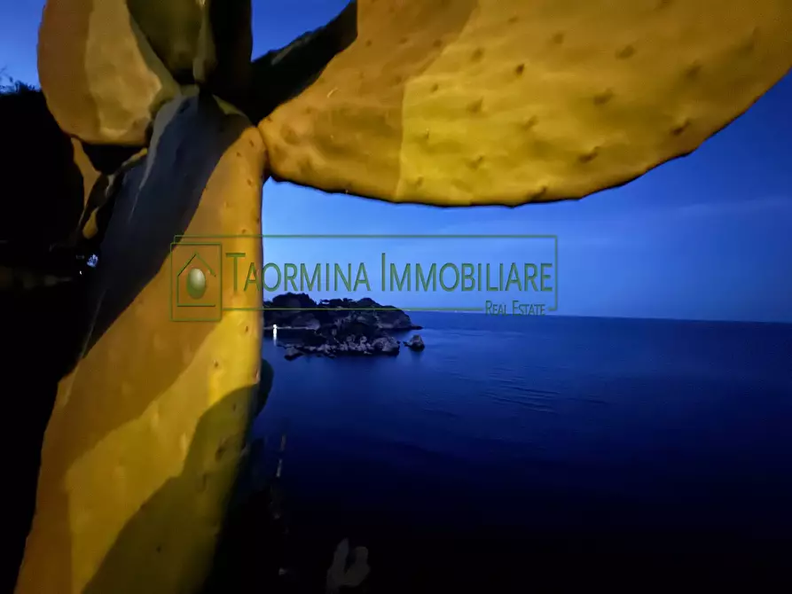 Immagine 46 di Appartamento in vendita  in via Nazionale 105 a Taormina