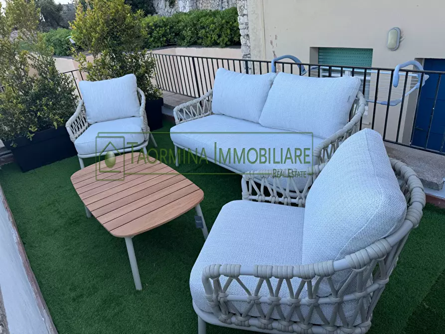 Immagine 22 di Appartamento in vendita  in via Nazionale 105 a Taormina