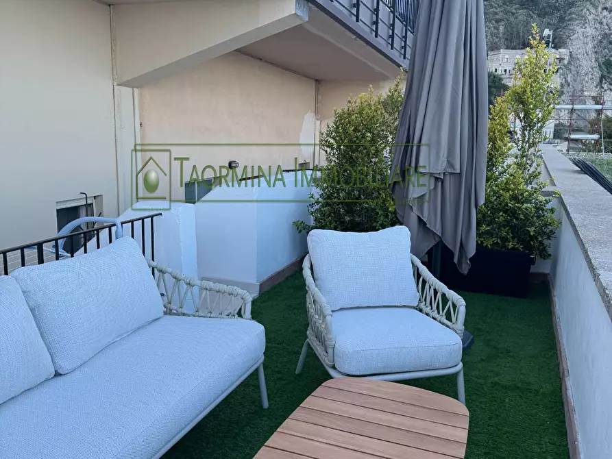 Immagine 23 di Appartamento in vendita  in via Nazionale 105 a Taormina