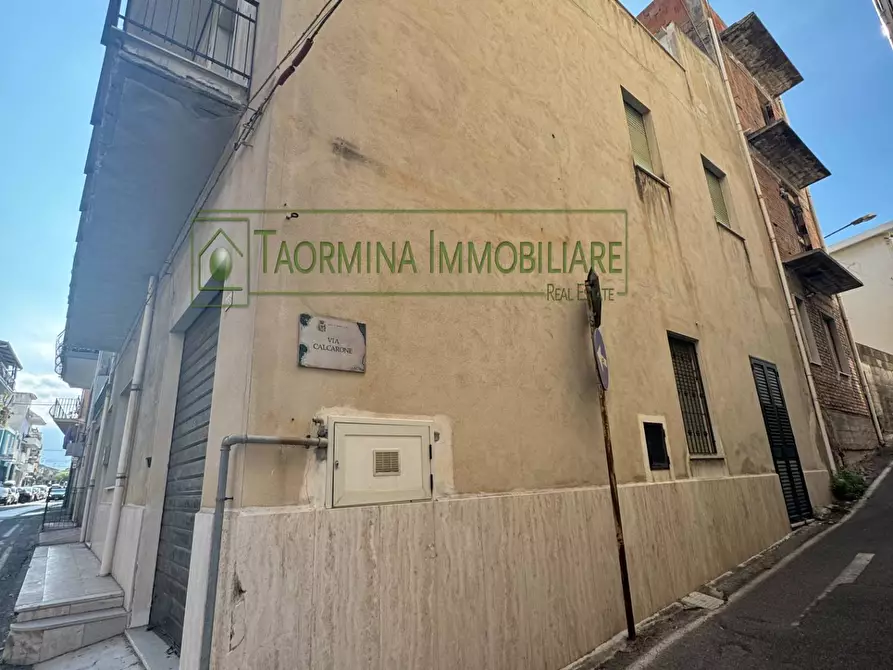 Immagine 3 di Casa indipendente in vendita  in Via Vittorio Emanuele 133 a Giardini-Naxos