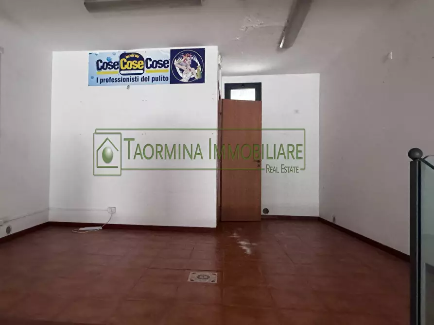 Immagine 5 di Locale commerciale in vendita  in Via R. Margherita 85 a Antillo