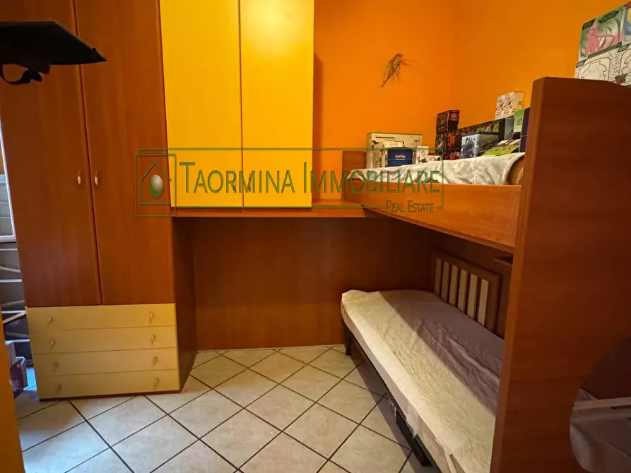 Immagine 17 di Appartamento in vendita  in Via Venezia 31 a Giardini-Naxos