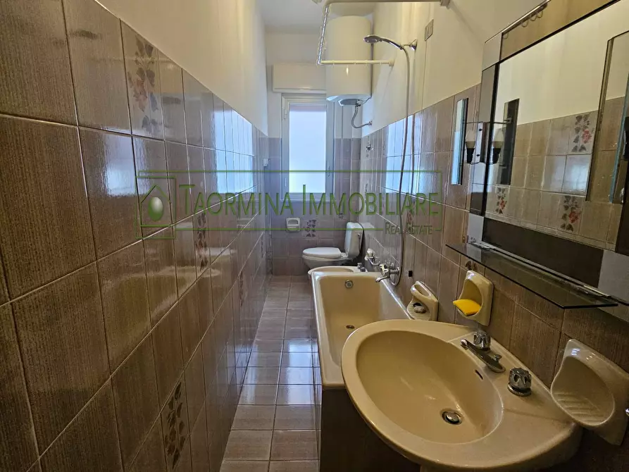 Immagine 10 di Appartamento in vendita  in Via L. Ariosto 7 a Antillo