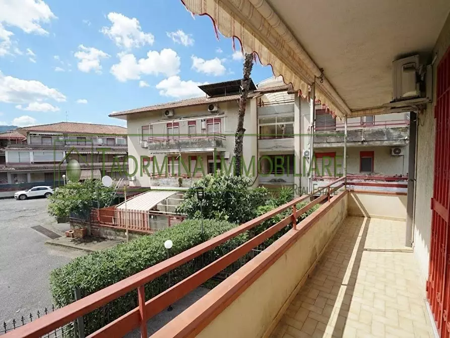 Immagine 10 di Appartamento in vendita  in Via Ruggero Leoncavallo a Taormina