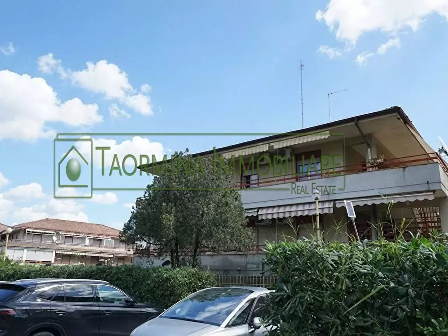 Immagine 2 di Appartamento in vendita  in Via Ruggero Leoncavallo a Taormina