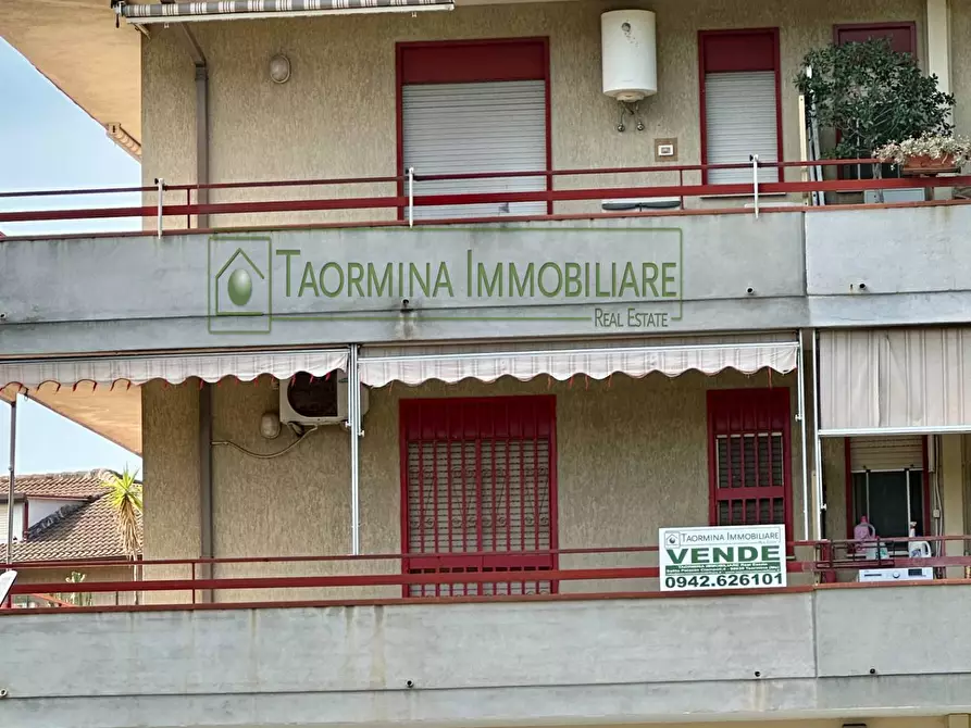 Immagine 1 di Appartamento in vendita  in Via Ruggero Leoncavallo a Taormina