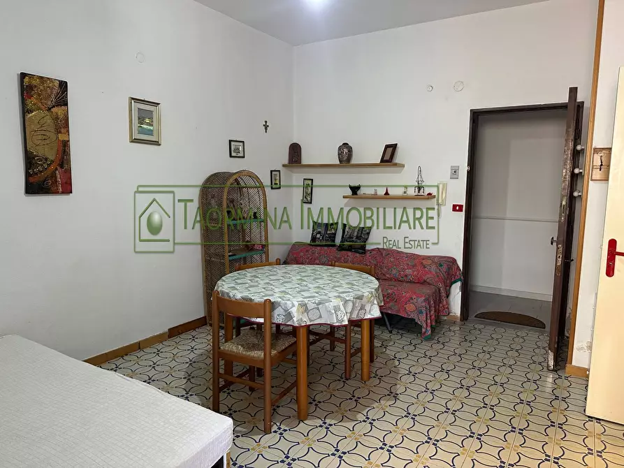 Immagine 4 di Appartamento in vendita  in Via Naxos 251 a Giardini-Naxos