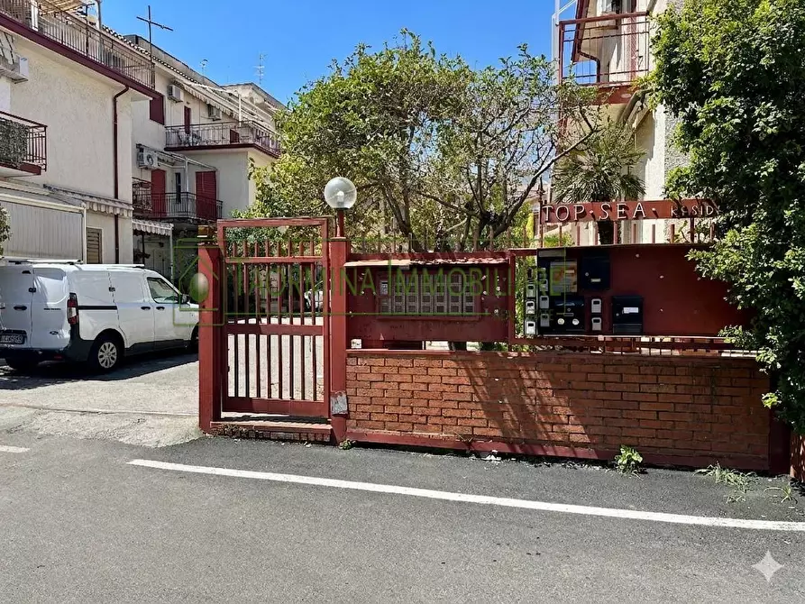 Immagine 1 di Appartamento in vendita  in Via Naxos 251 a Giardini-Naxos