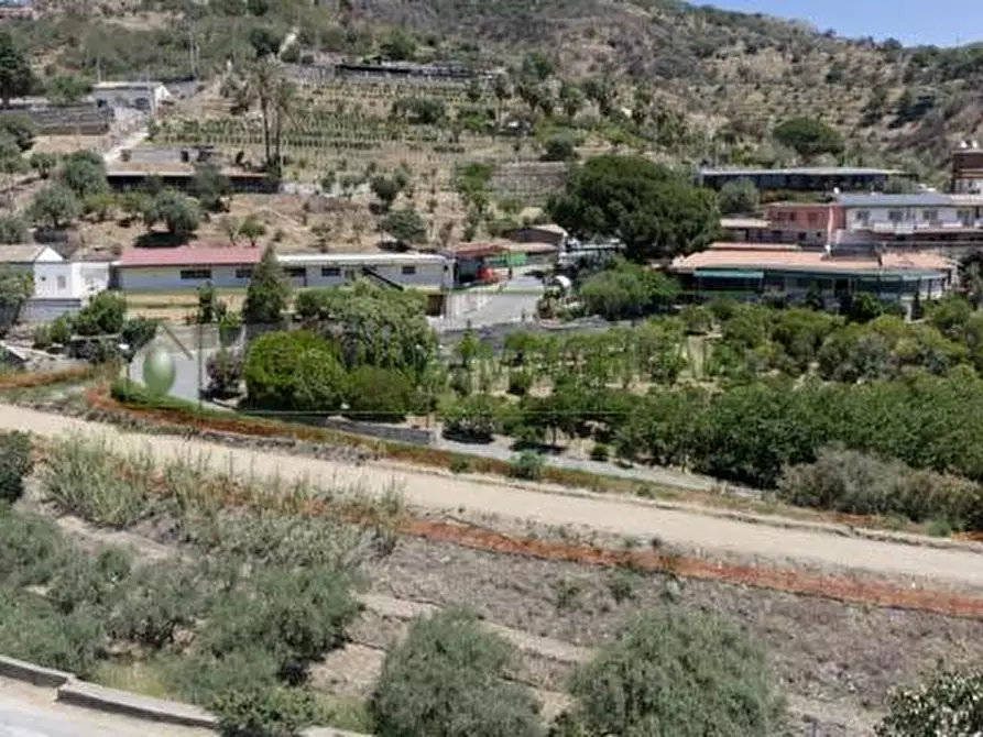 Immagine 9 di Negozio in vendita  in Contrada Feo Coniglio snc a Taormina