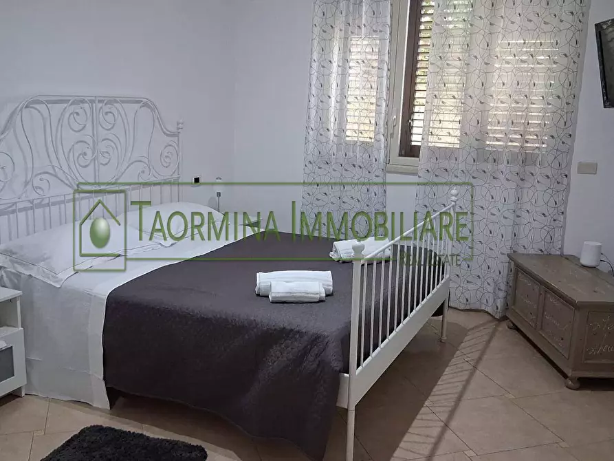Immagine 4 di Appartamento in vendita  in Via Francesco Atenasio 3 a Taormina