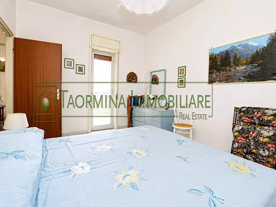 Immagine 8 di Appartamento in vendita  in Via Porticato 25 a Giardini-Naxos