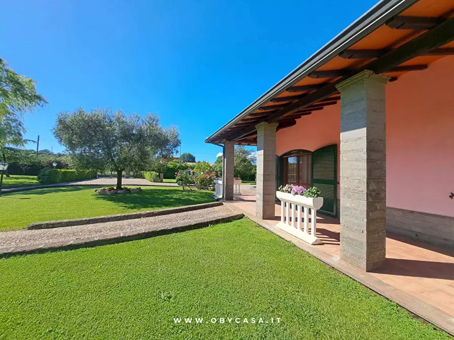 Immagine 3 di Villa in vendita  in Vejano a Arlena Di Castro