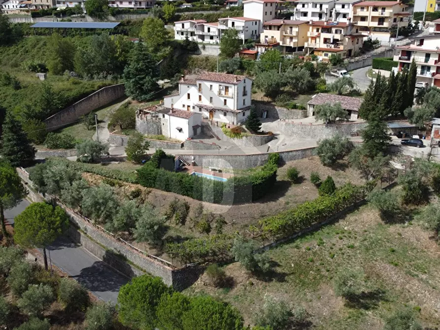 Immagine 2 di Villa in vendita  in VIALE VIRGILIO 9 a Altilia