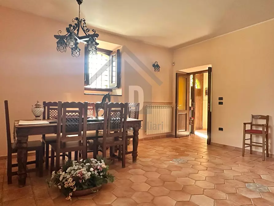 Immagine 8 di Villa in vendita  in VIALE VIRGILIO 9 a Altilia