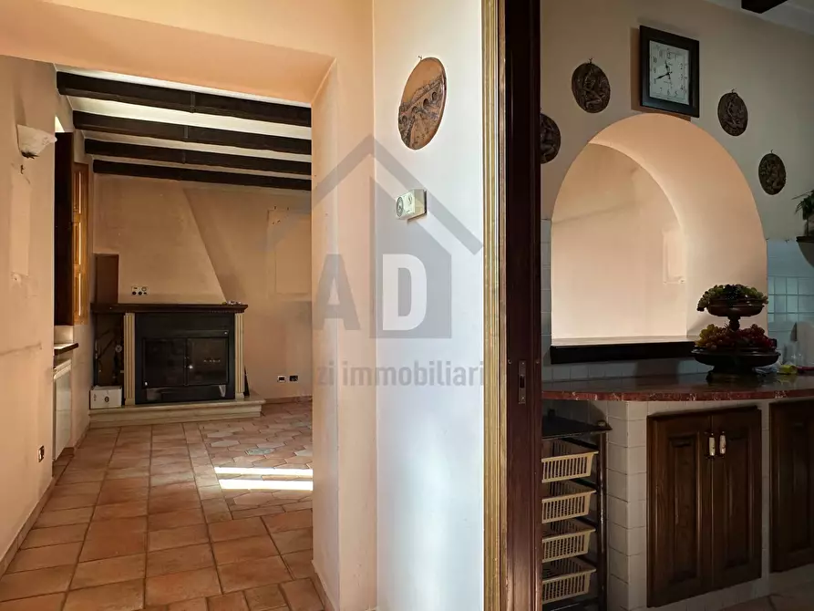 Immagine 11 di Villa in vendita  in VIALE VIRGILIO 9 a Altilia