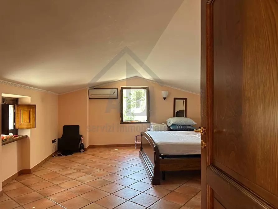 Immagine 28 di Villa in vendita  in VIALE VIRGILIO 9 a Altilia
