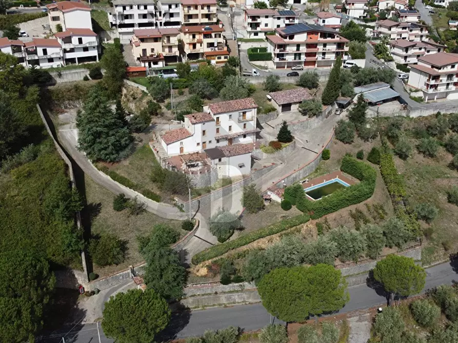 Immagine 30 di Villa in vendita  in VIALE VIRGILIO 9 a Altilia