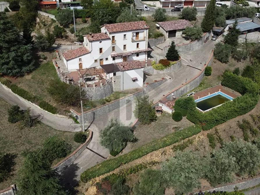 Immagine 33 di Villa in vendita  in VIALE VIRGILIO 9 a Altilia
