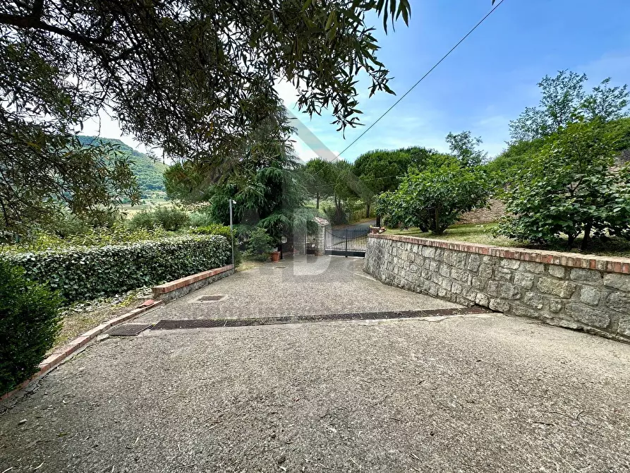 Immagine 37 di Villa in vendita  in VIALE VIRGILIO 9 a Altilia