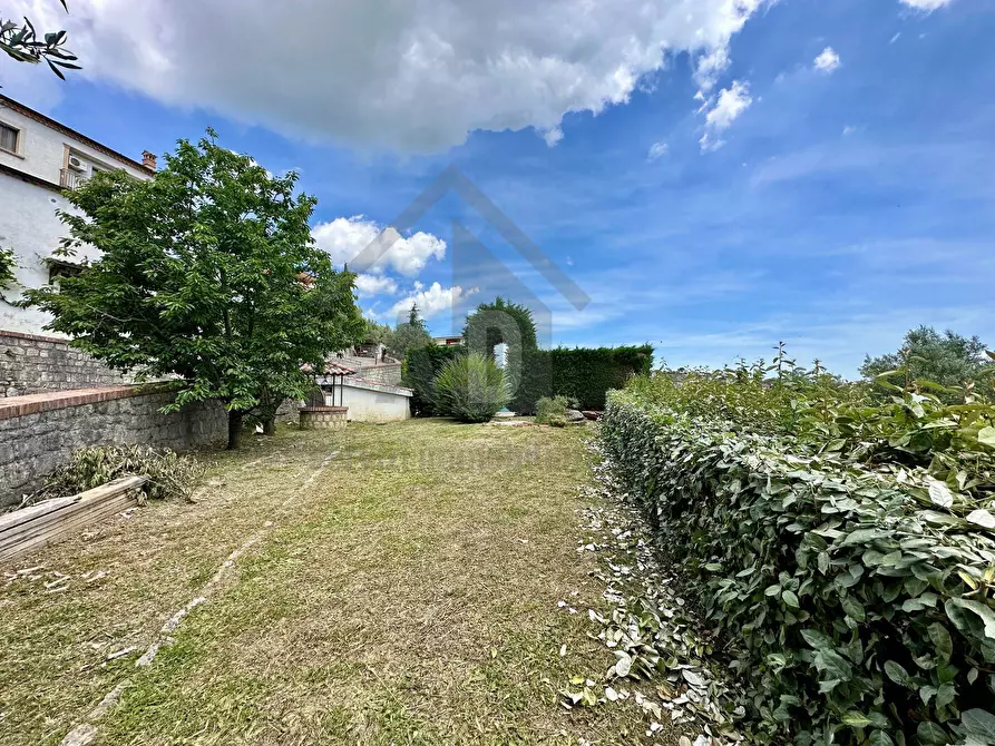 Immagine 39 di Villa in vendita  in VIALE VIRGILIO 9 a Altilia