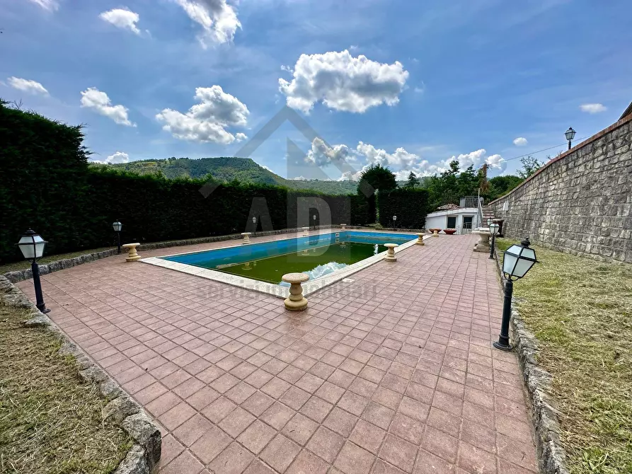 Immagine 43 di Villa in vendita  in VIALE VIRGILIO 9 a Altilia