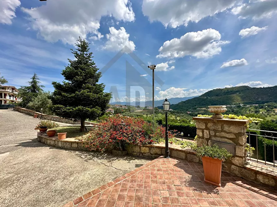 Immagine 49 di Villa in vendita  in VIALE VIRGILIO 9 a Altilia