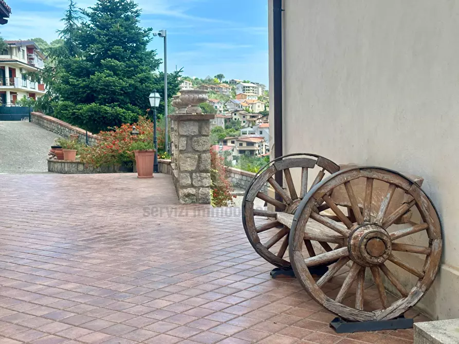 Immagine 53 di Villa in vendita  in VIALE VIRGILIO 9 a Altilia