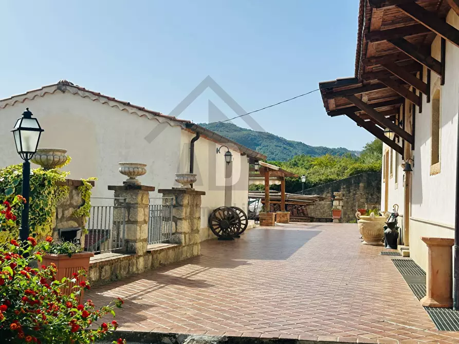 Immagine 62 di Villa in vendita  in VIALE VIRGILIO 9 a Altilia