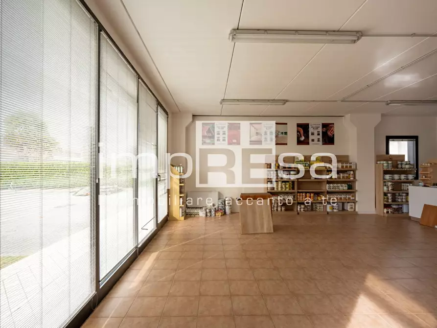 Immagine 5 di Capannone industriale in vendita  in JESOLO PAESE a Jesolo