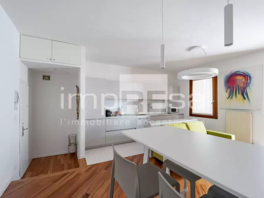 Immagine 2 di Appartamento in vendita  in via Dei dall'oro 12 a Treviso
