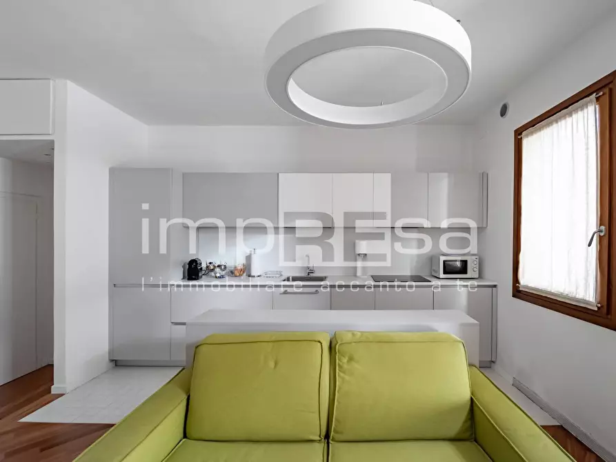 Immagine 3 di Appartamento in vendita  in via Dei dall'oro 12 a Treviso