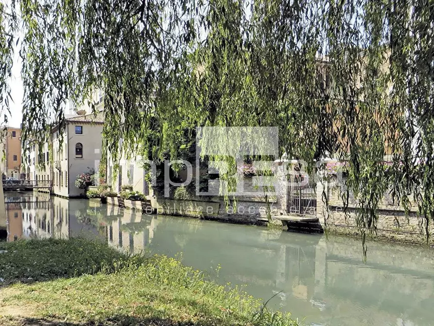 Immagine 7 di Appartamento in vendita  in vicolo Barberia 86 a Treviso