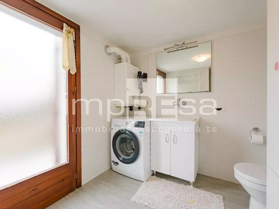 Immagine 12 di Villetta a schiera in vendita  in Via Cristoforo Colombo 86 a Jesolo