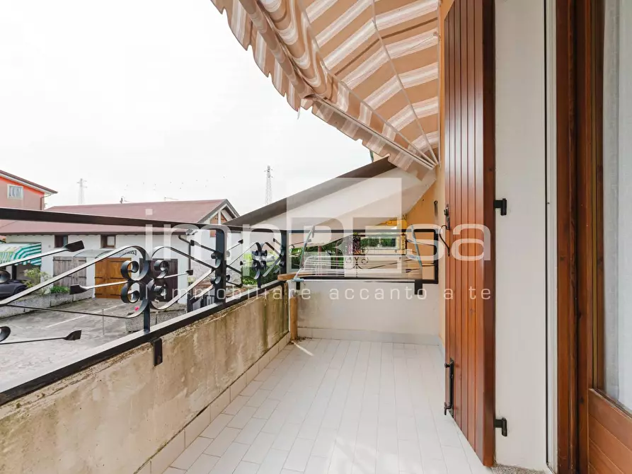 Immagine 14 di Villetta a schiera in vendita  in Via Cristoforo Colombo 86 a Jesolo