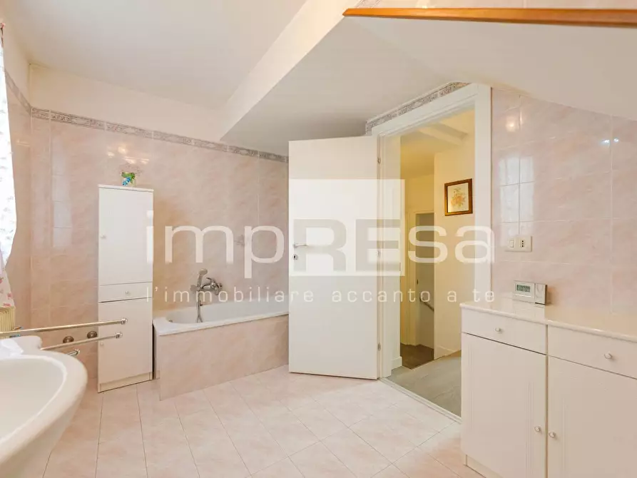 Immagine 26 di Villetta a schiera in vendita  in Via Cristoforo Colombo 86 a Jesolo