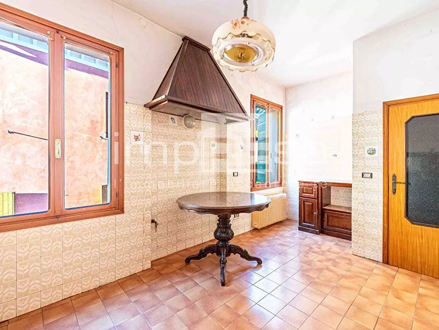 Immagine 20 di Palazzo in vendita  in pescheria a Treviso