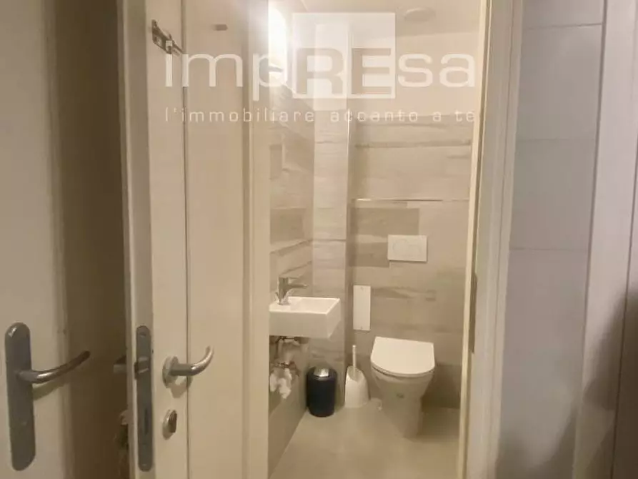 Immagine 7 di Negozio in vendita  a Jesolo
