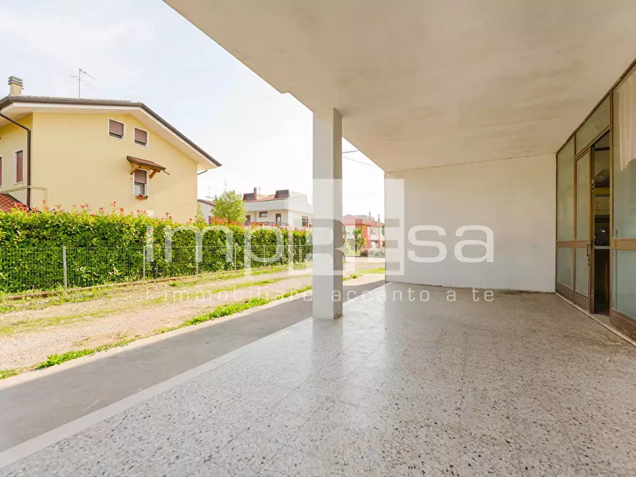 Immagine 4 di Casa indipendente in vendita  a Jesolo