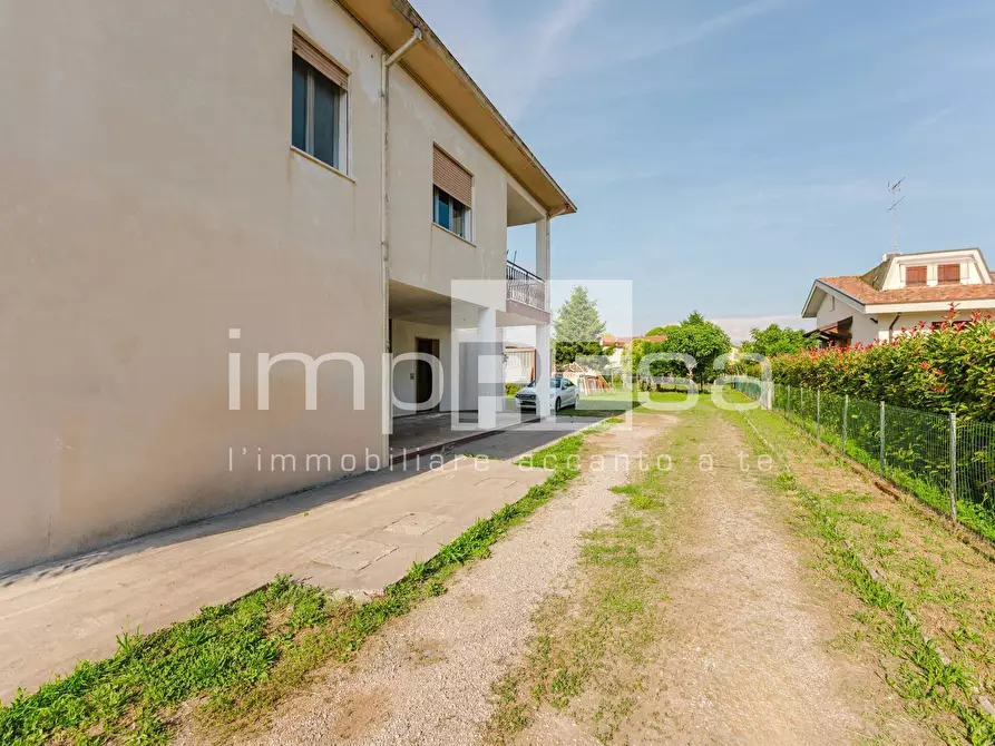 Immagine 8 di Casa indipendente in vendita  a Jesolo
