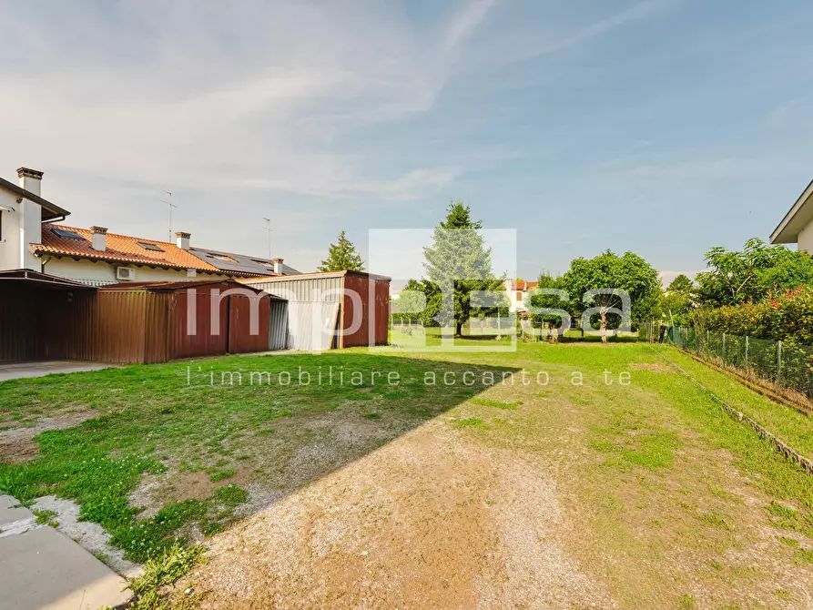Immagine 10 di Casa indipendente in vendita  a Jesolo