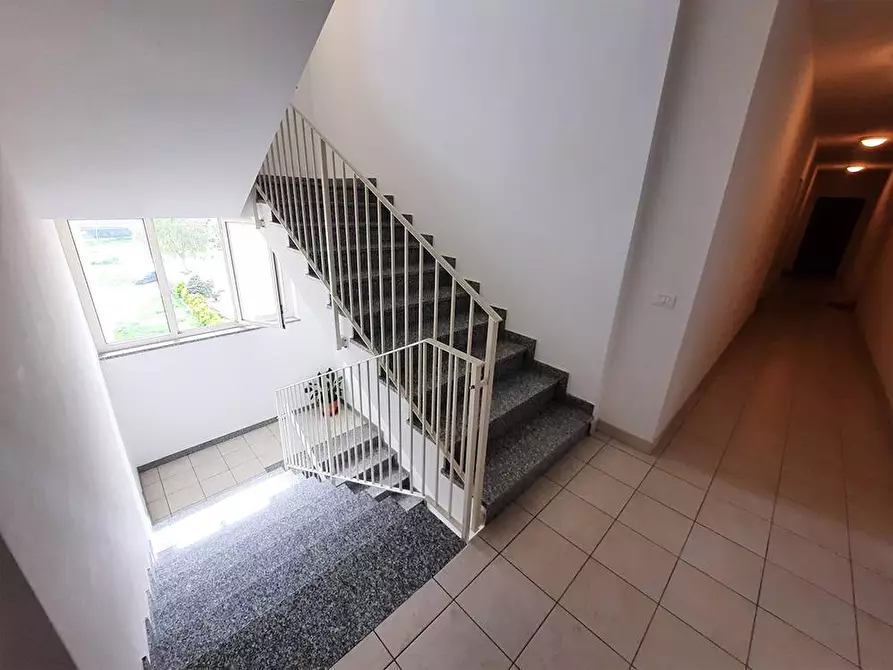 Immagine 15 di Appartamento in vendita  in via Legnano 18 a Alba Adriatica