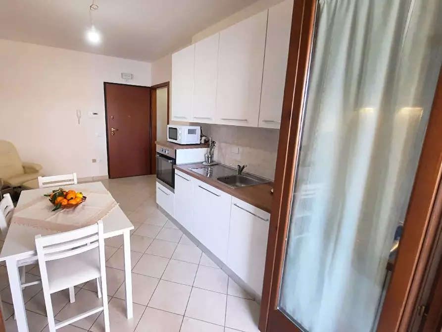 Immagine 4 di Appartamento in vendita  in via Legnano 18 a Alba Adriatica