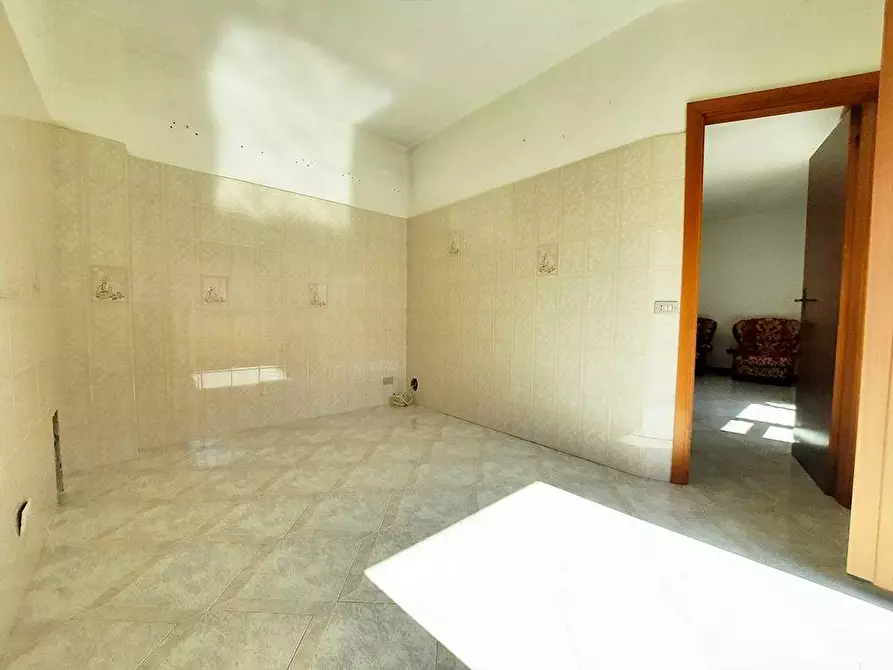 Immagine 5 di Appartamento in vendita  in VIA FRATELLI BANDIERA a Alba Adriatica