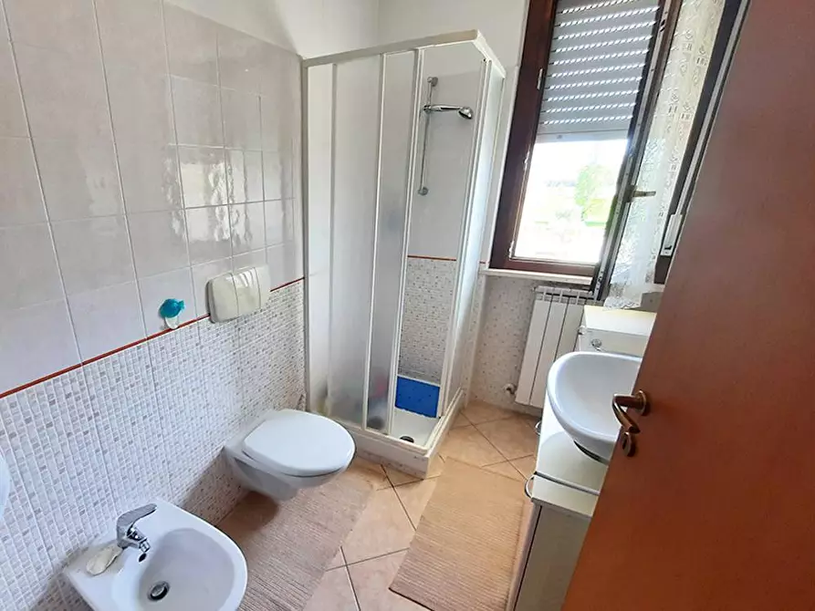 Immagine 9 di Appartamento in vendita  in VIA ERCOLE FALO' a Alba Adriatica