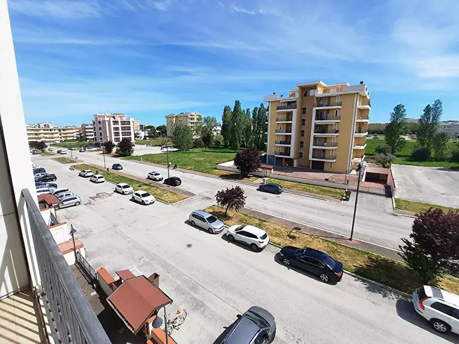 Immagine 15 di Appartamento in vendita  in VIA ERCOLE FALO' a Alba Adriatica