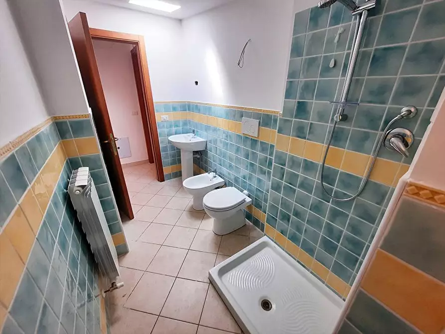 Immagine 4 di Appartamento in vendita  in VIA LEGNANO a Alba Adriatica