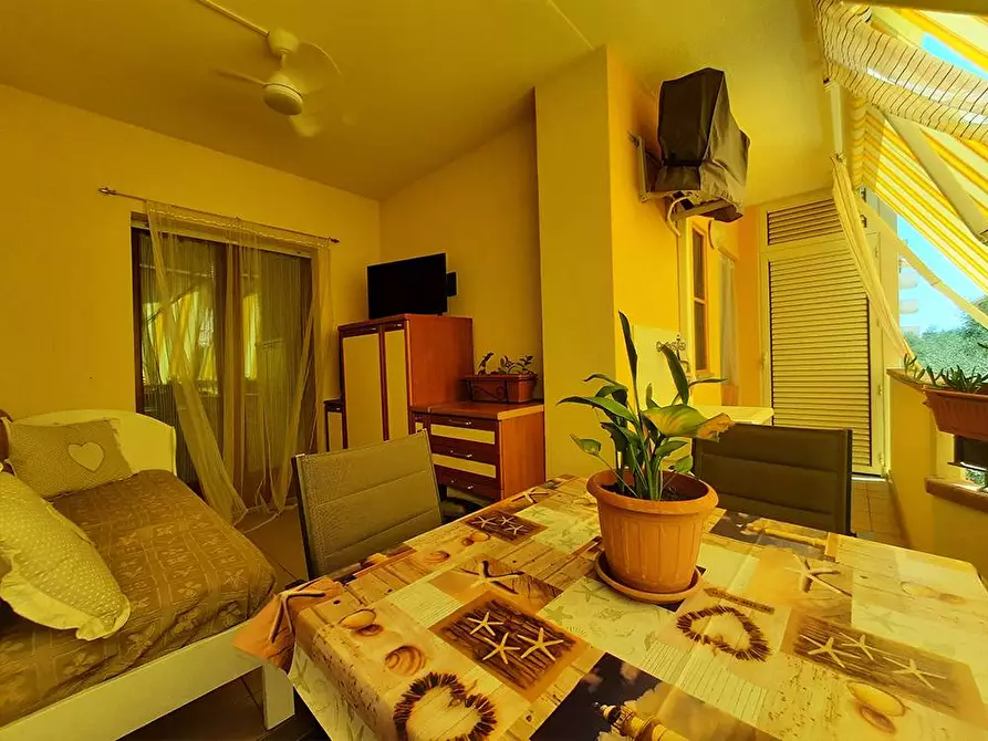 Immagine 9 di Appartamento in vendita  in VIA DEGLI OLEANDRI a Alba Adriatica