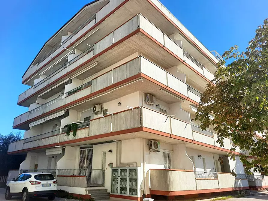 Immagine 16 di Appartamento in vendita  in VIA DEI TIGLI a Alba Adriatica