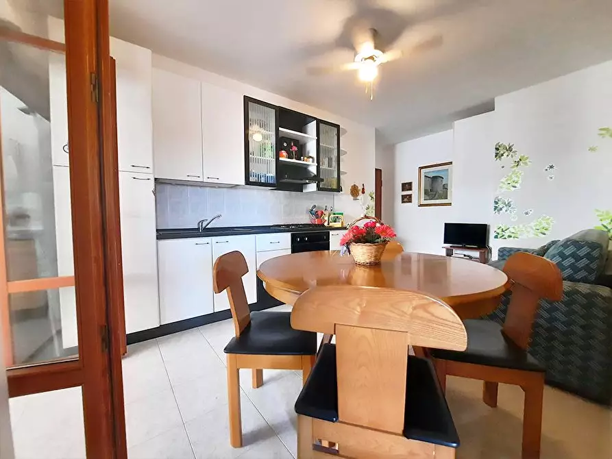 Immagine 5 di Appartamento in vendita  in VIA DEI TIGLI a Alba Adriatica